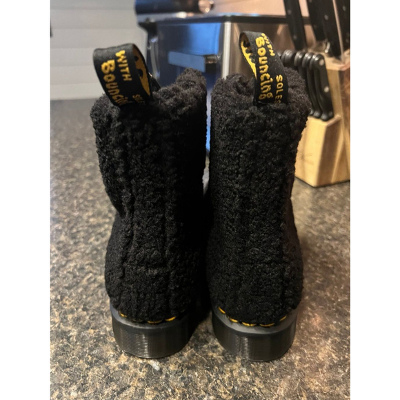 New Dr. Martens 1460 Pascal Faux Shearling Black Boots - Picture 11 of 12